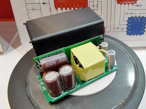 晶丰明源33W快充充电器方案（实物图 特点 电路）